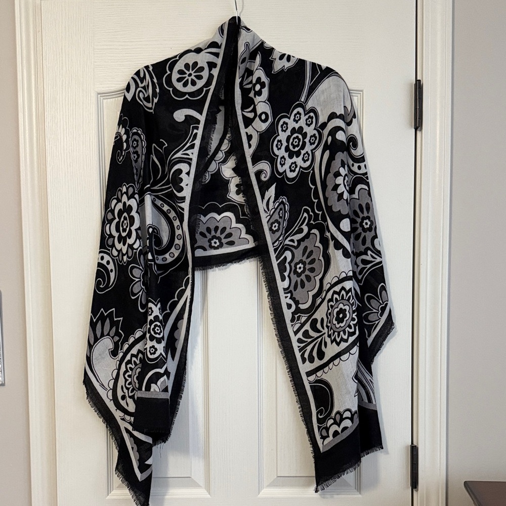 Vera Bradley Black and White Floral Scarf